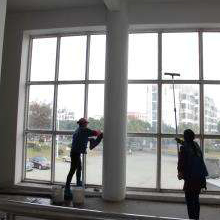 夏駕苑物業(yè)用房大型清潔工程