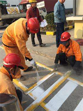 PPG 清潔工程車間管道、線路、 設(shè)備清潔及地面安全標(biāo)識涂裝